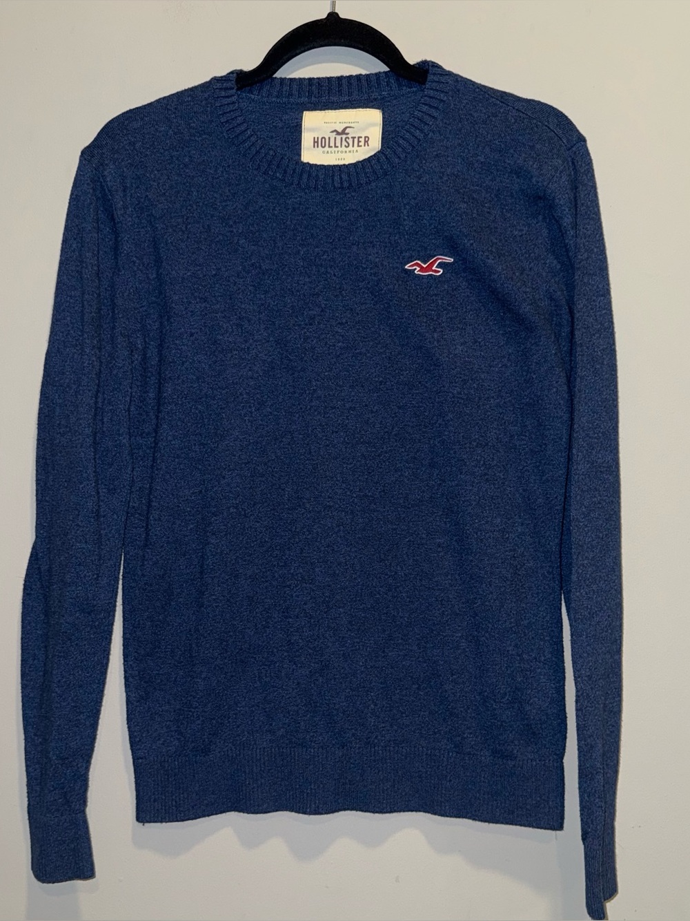 Hollister Men's Dark Blue Crewneck Sweater with Red Logo